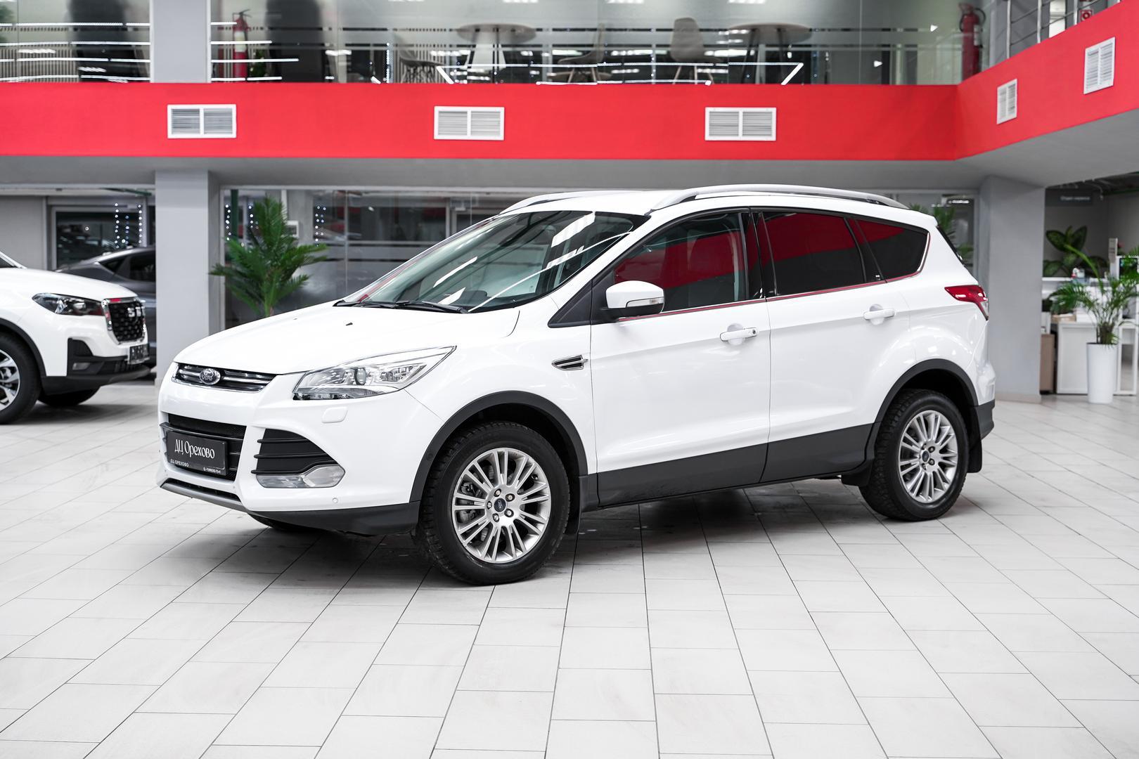 Ford Kuga 2015, белый, ДЦ Орехово