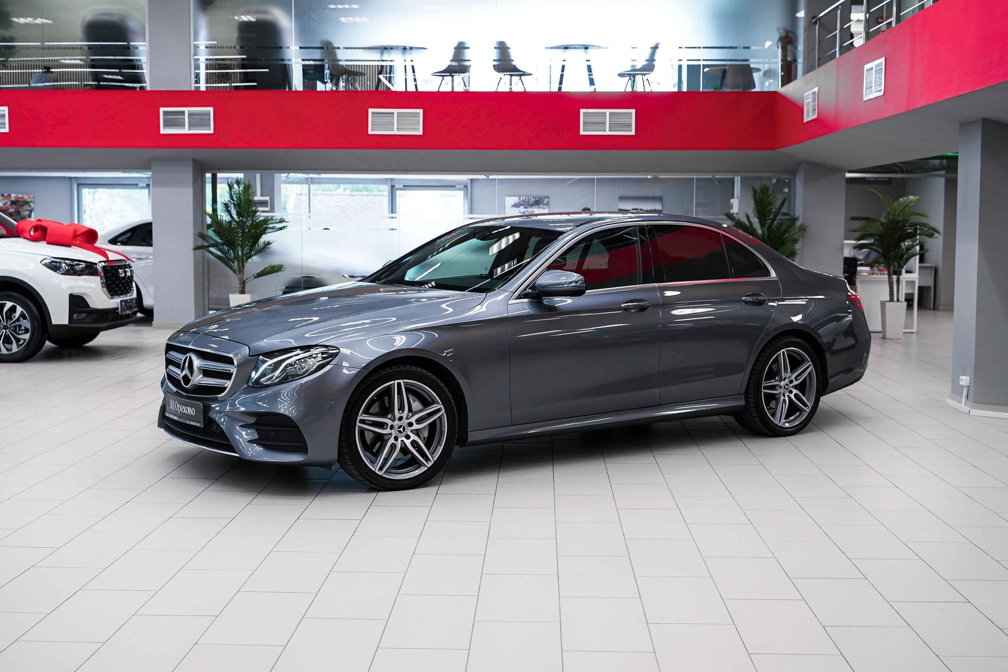 Mercedes-Benz E-Класс 2017, серый, ДЦ Орехово