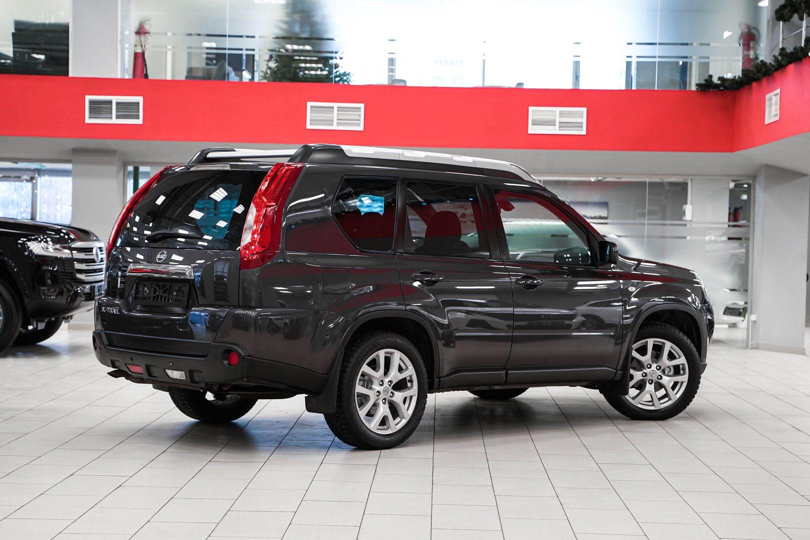 Nissan X-Trail 2013, серый, ДЦ Орехово