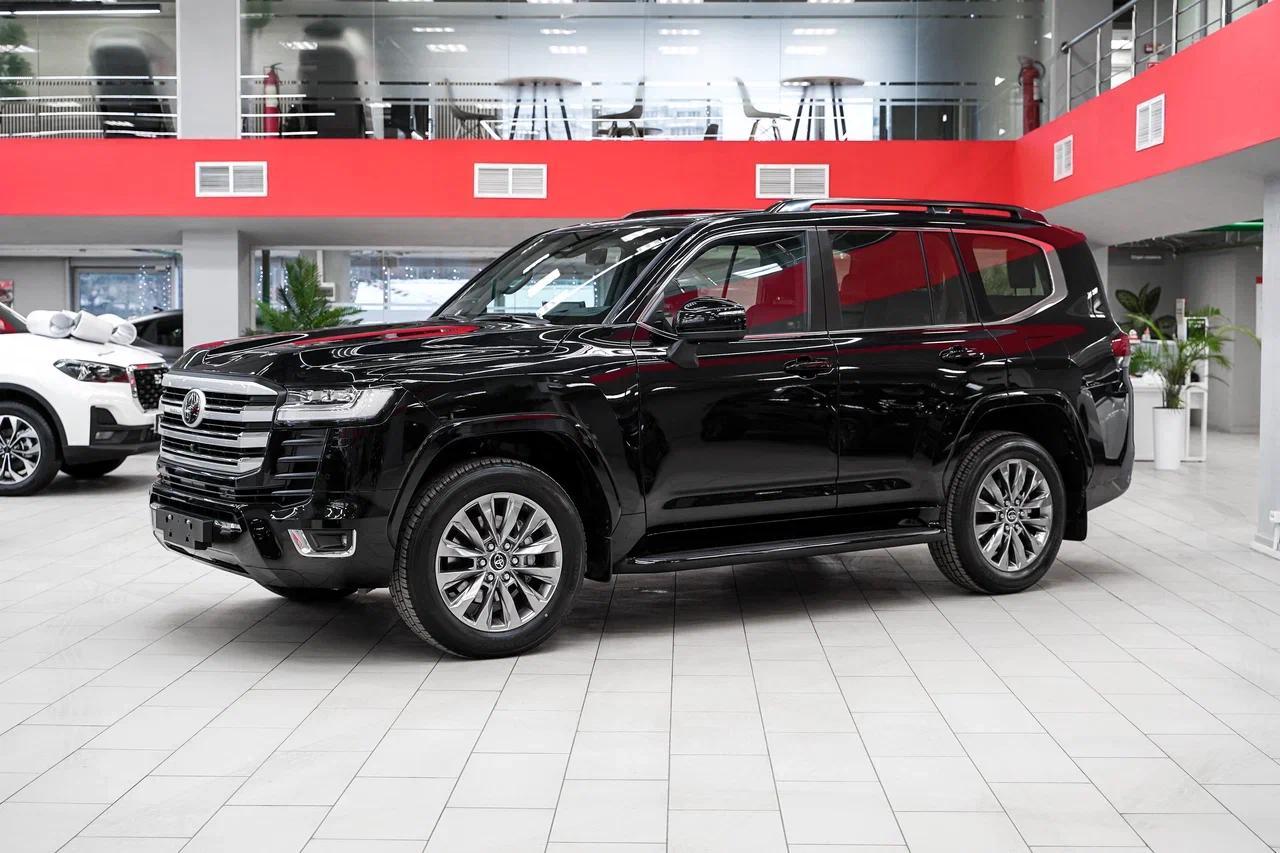 Toyota Land Cruiser 2025, черный, ДЦ Орехово