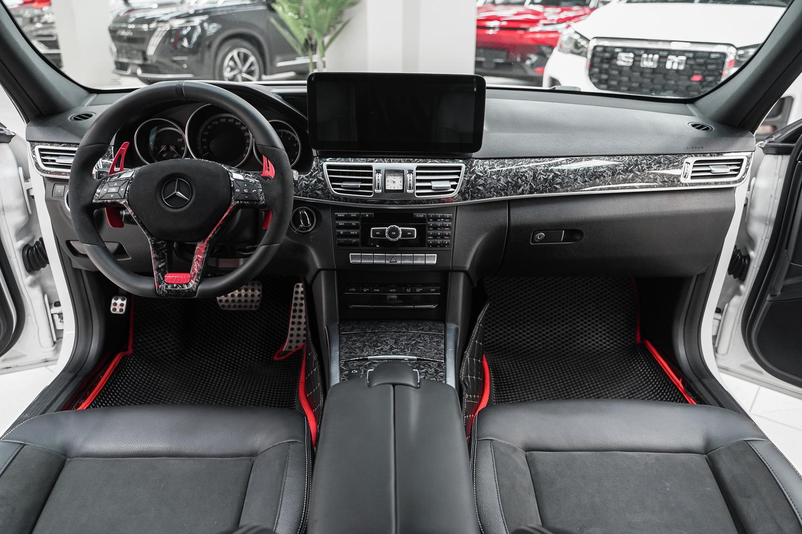 Mercedes-Benz E-Класс 2014, белый, ДЦ Орехово