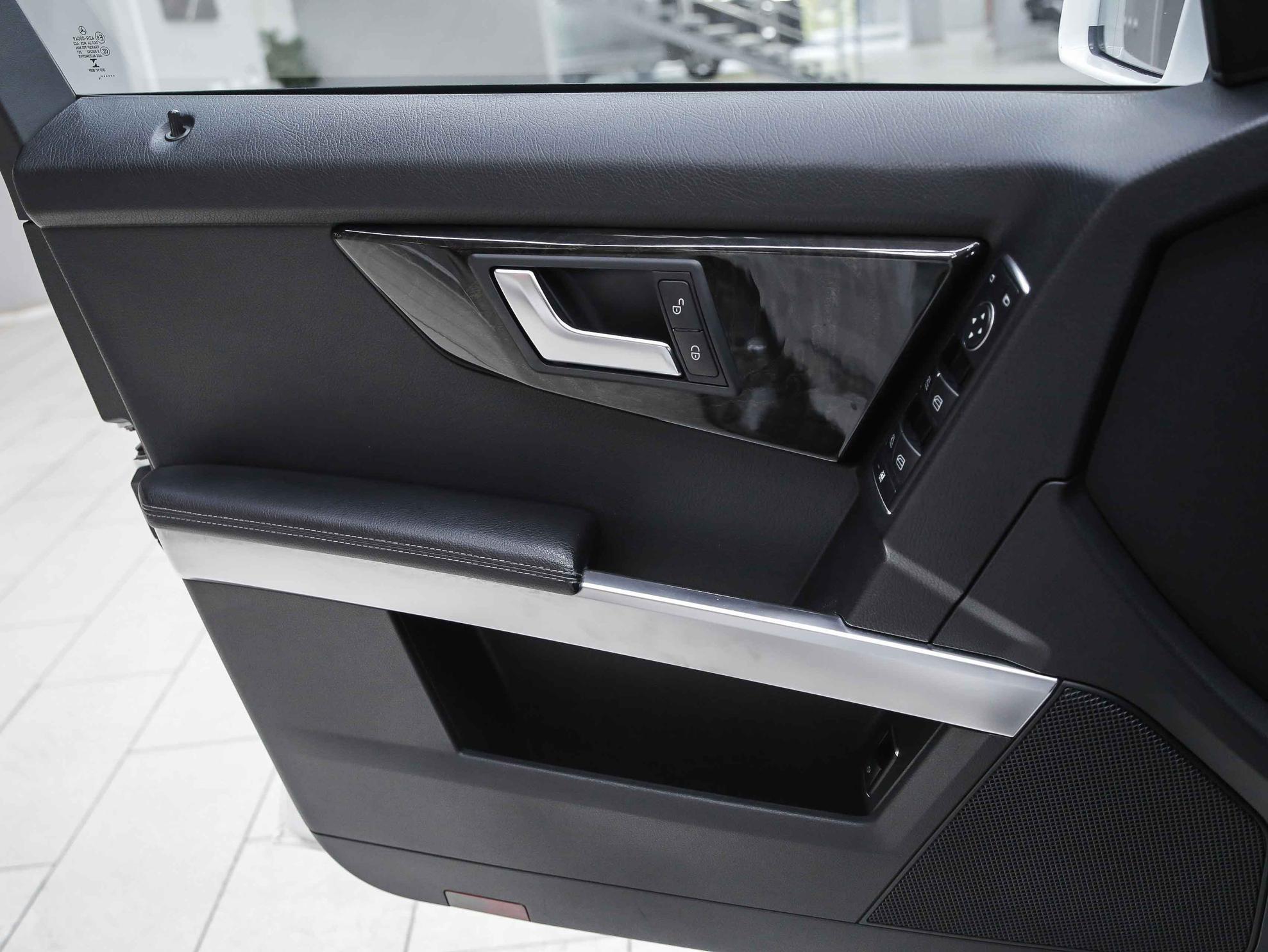Mercedes-Benz GLK-Класс 2014, белый, ДЦ Орехово