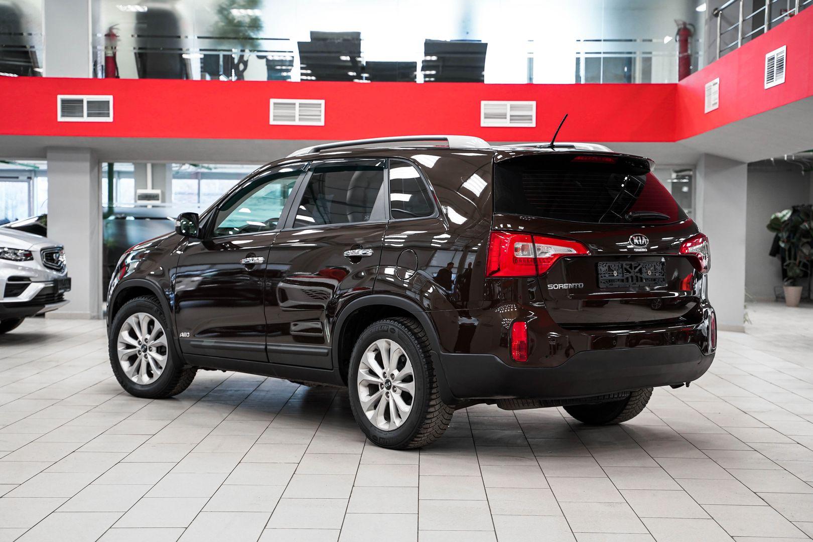 Kia Sorento 2016, коричневый, ДЦ Орехово