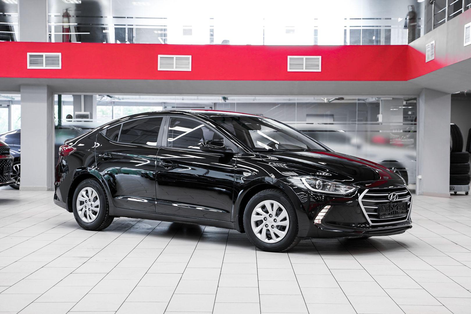 Hyundai Elantra 2017, черный, ДЦ Орехово