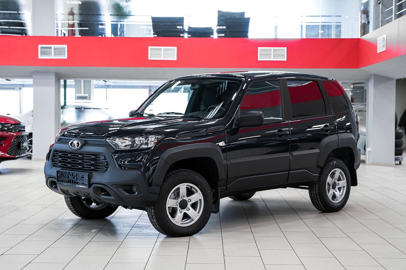 LADA (ВАЗ) Niva 2025, зеленый, ДЦ Орехово