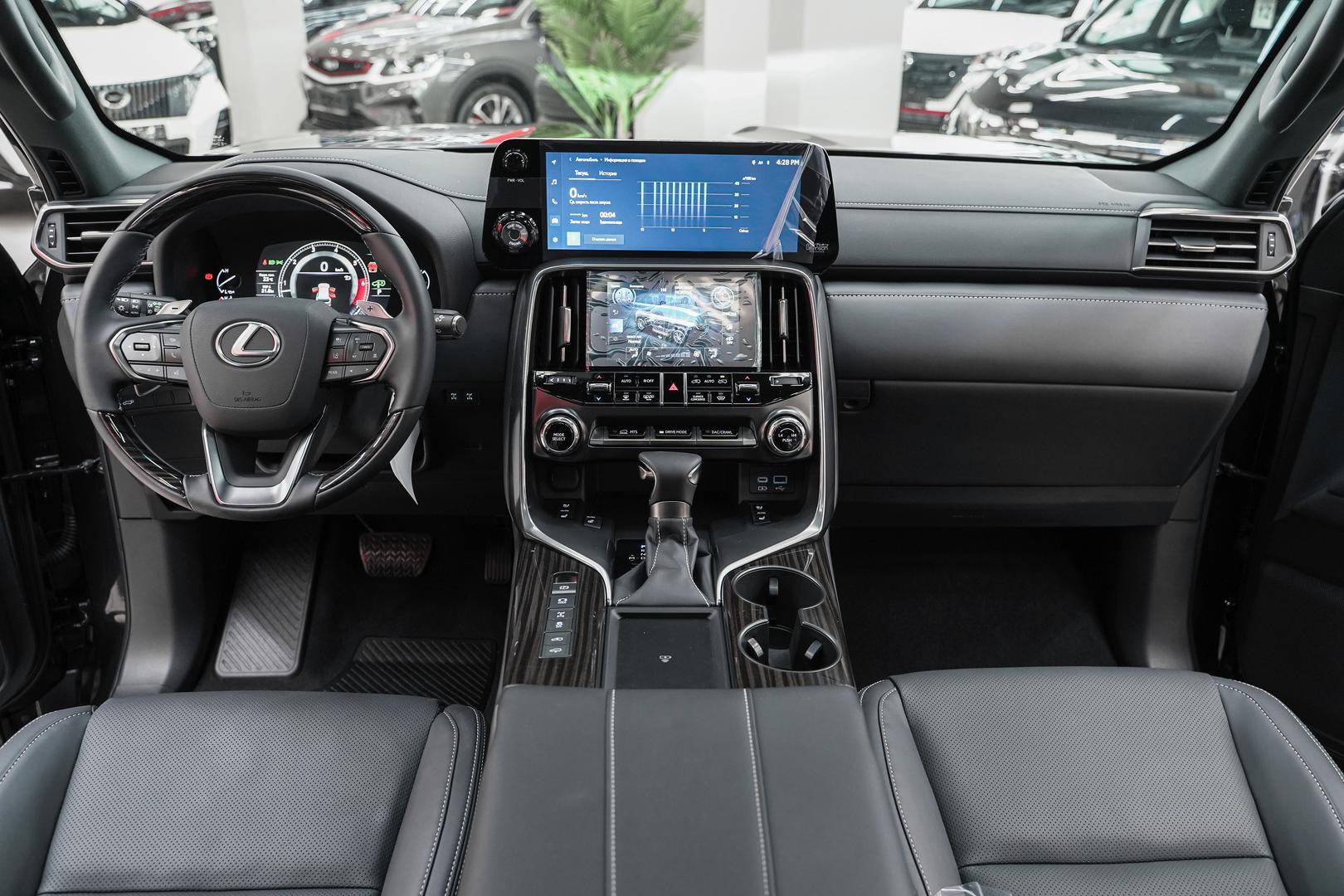 Lexus LX 2024, черный, ДЦ Орехово