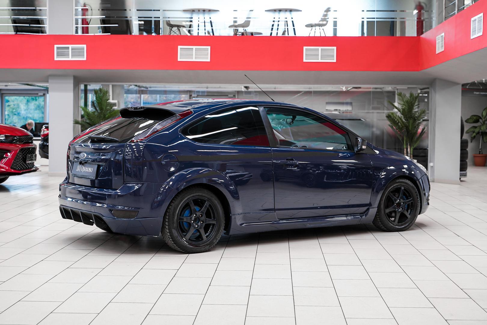 Ford Focus 2010, синий, ДЦ Орехово