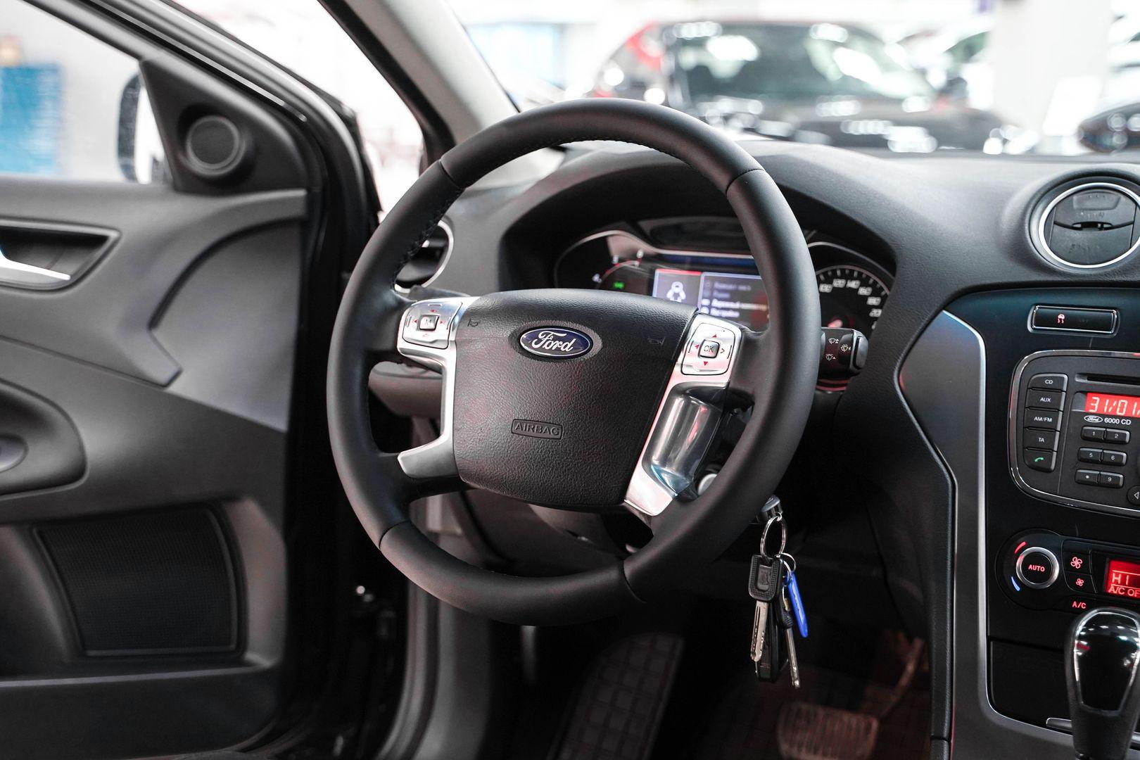 Ford Mondeo 2013, черный, ДЦ Орехово