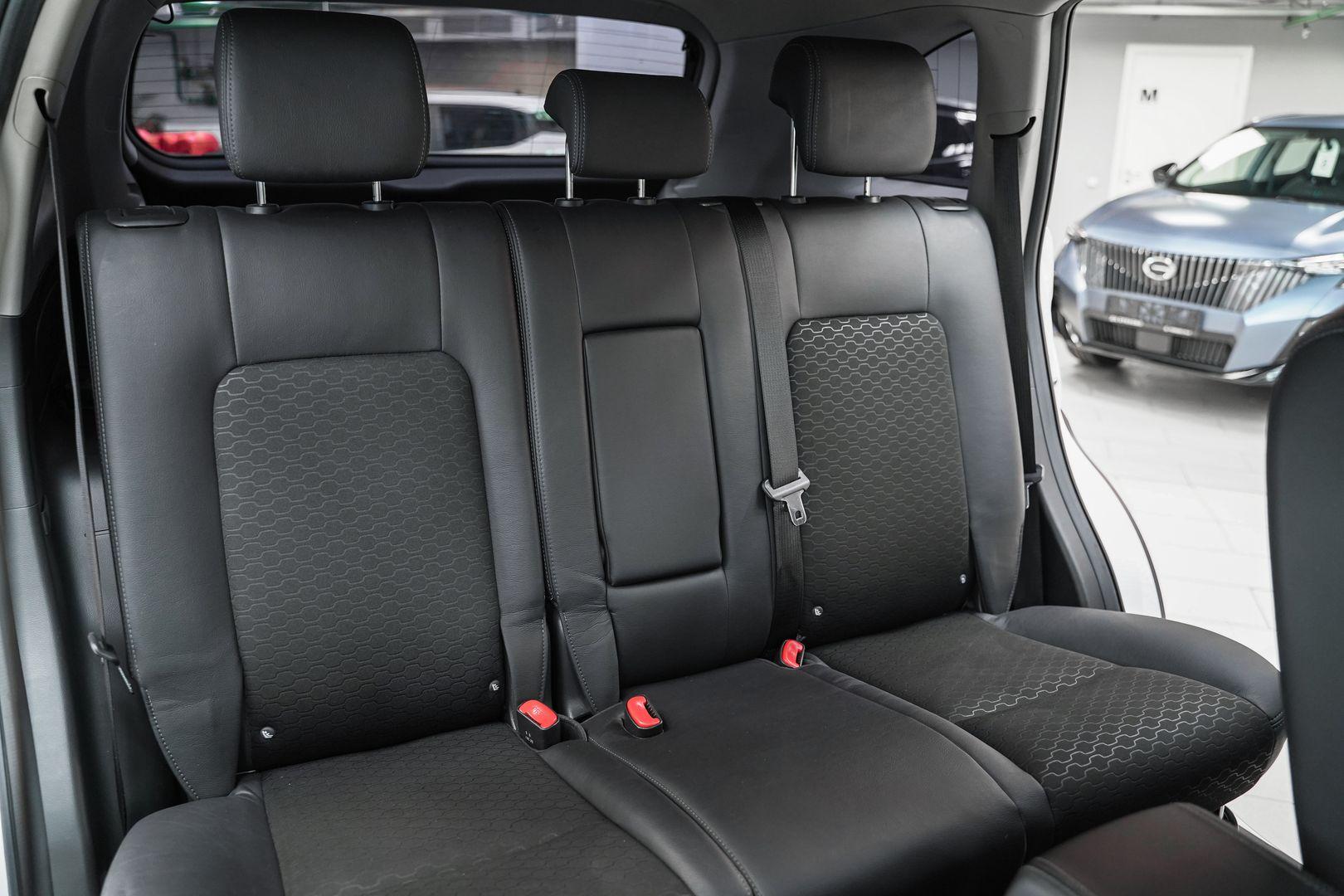 Chevrolet Captiva 2015, белый, ДЦ Орехово