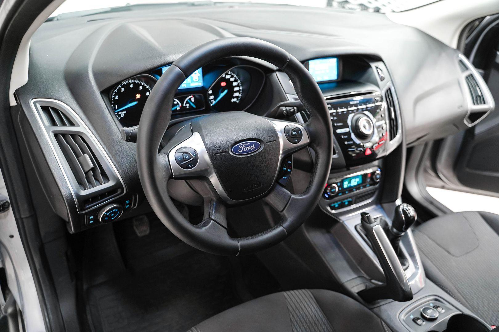 Ford Focus 2012, серый, ДЦ Орехово