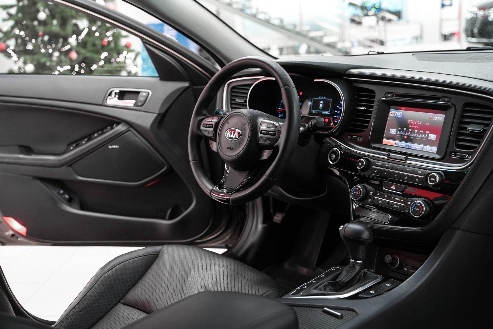 Kia Optima 2013, бежевый, ДЦ Орехово