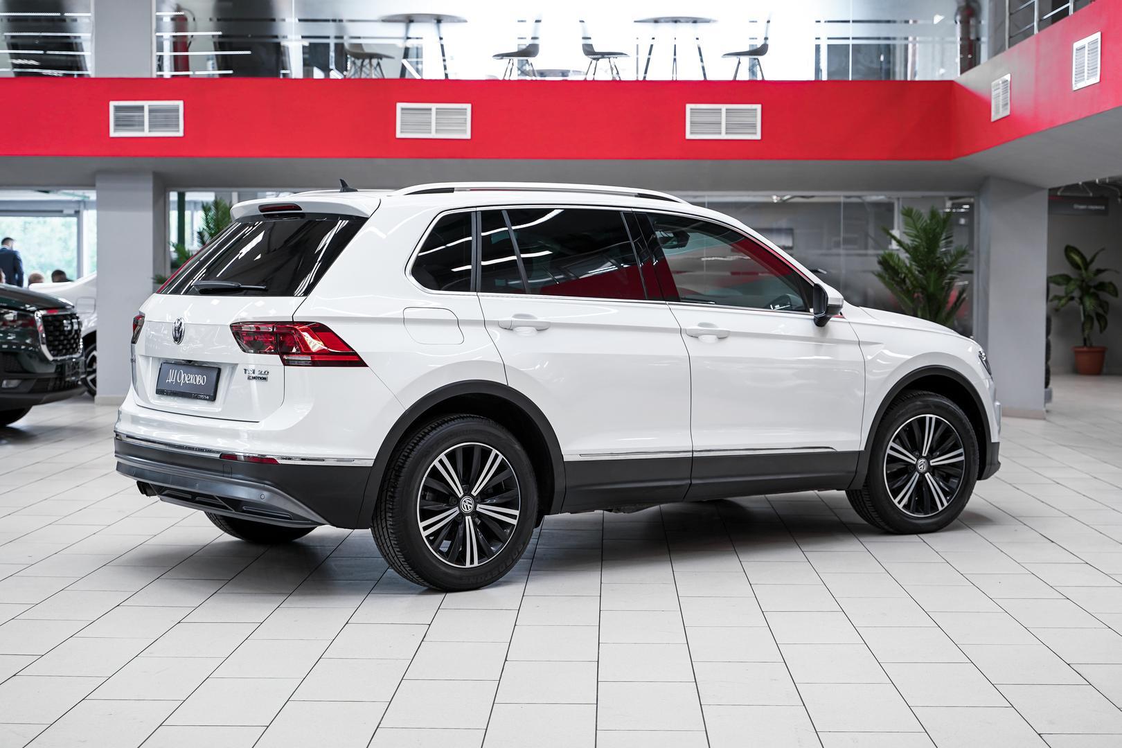 Volkswagen Tiguan 2018, белый, ДЦ Орехово