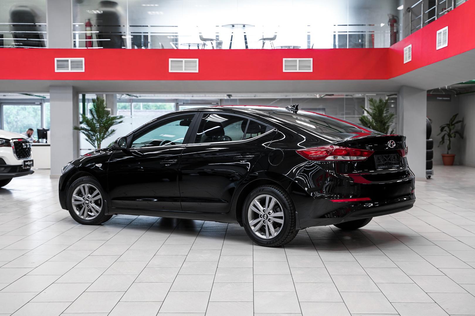 Hyundai Elantra 2018, черный, ДЦ Орехово
