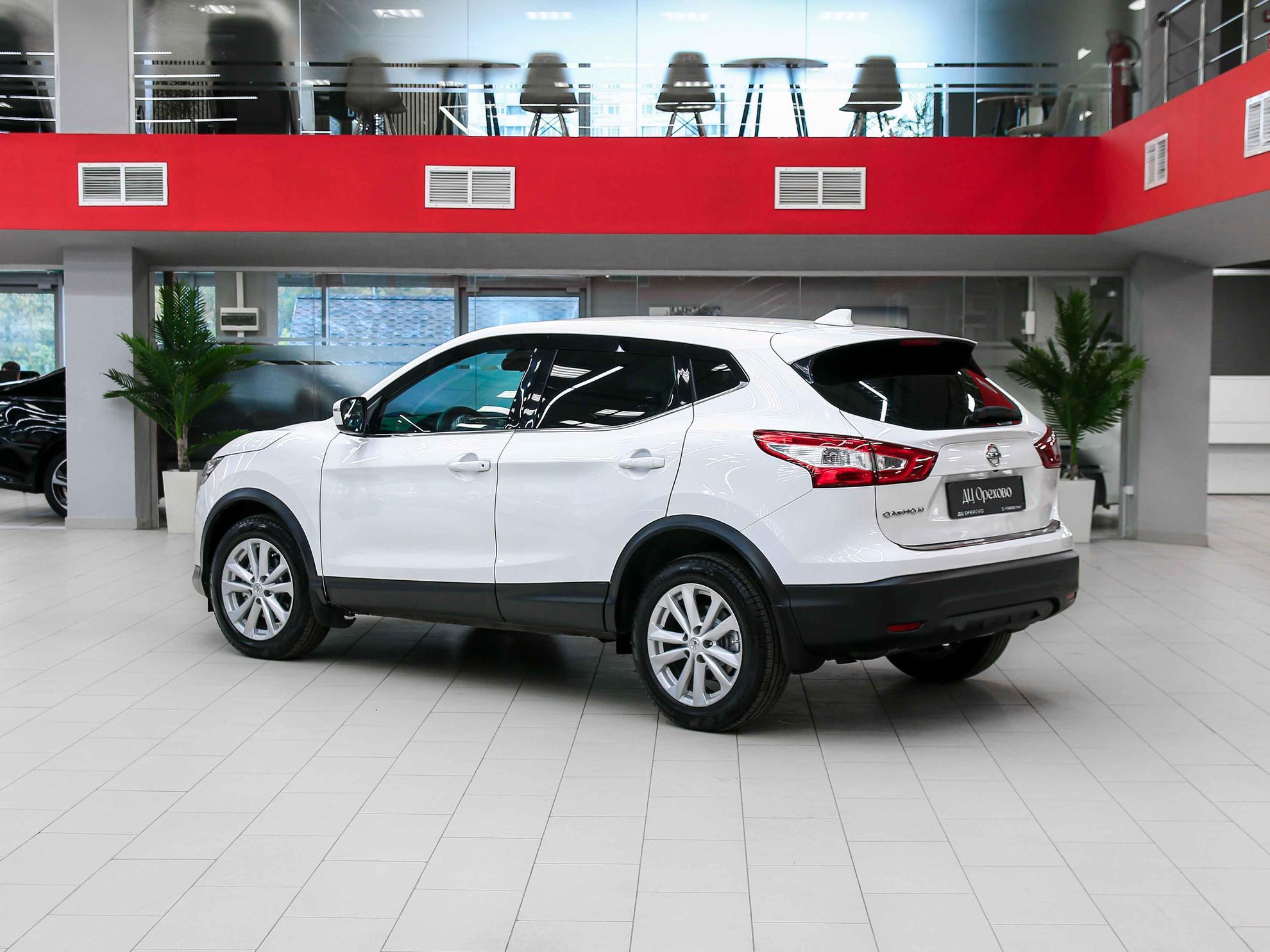 Nissan Qashqai 2016, белый, ДЦ Орехово
