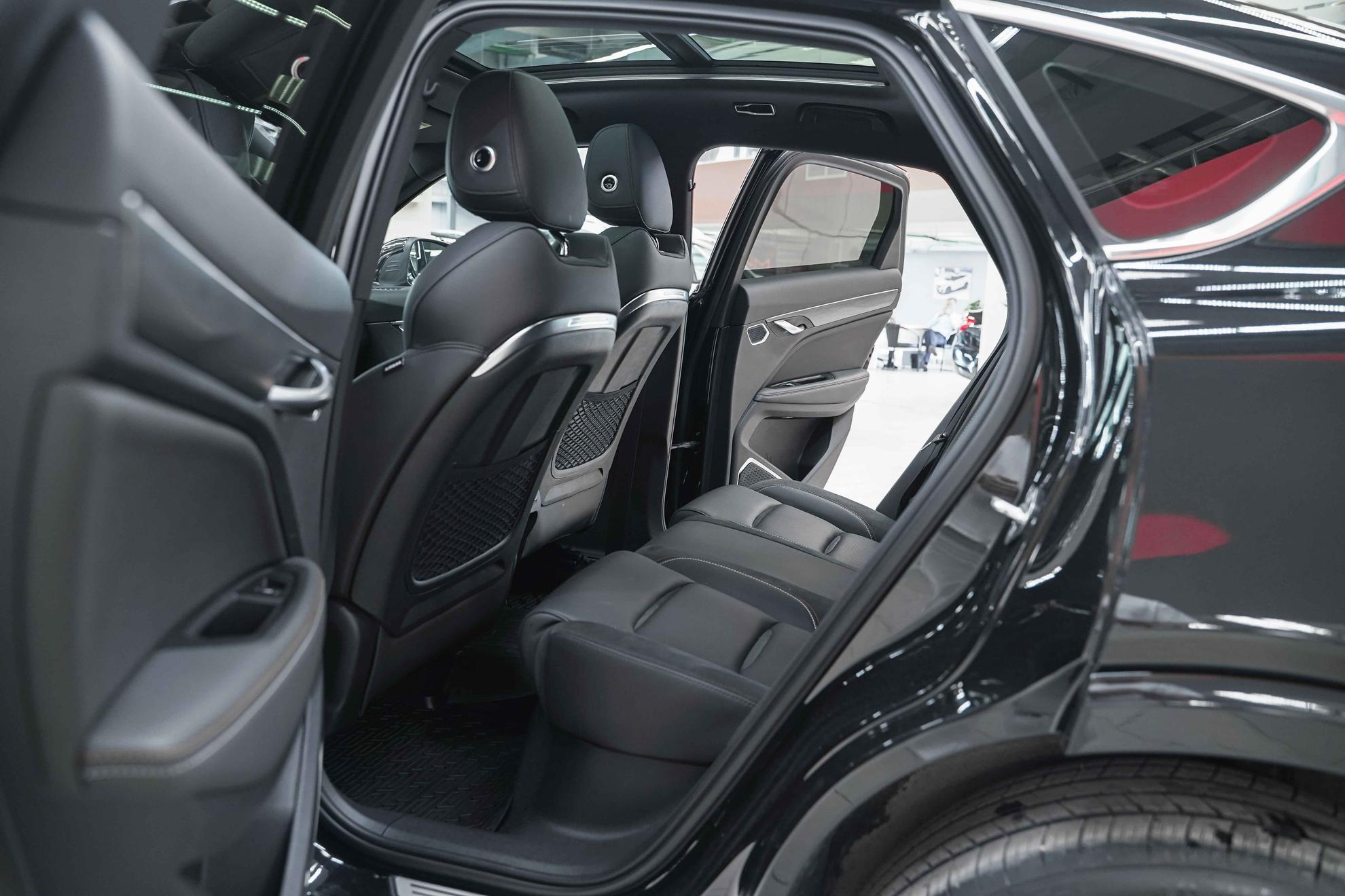 Geely Tugella 2023, черный, ДЦ Орехово