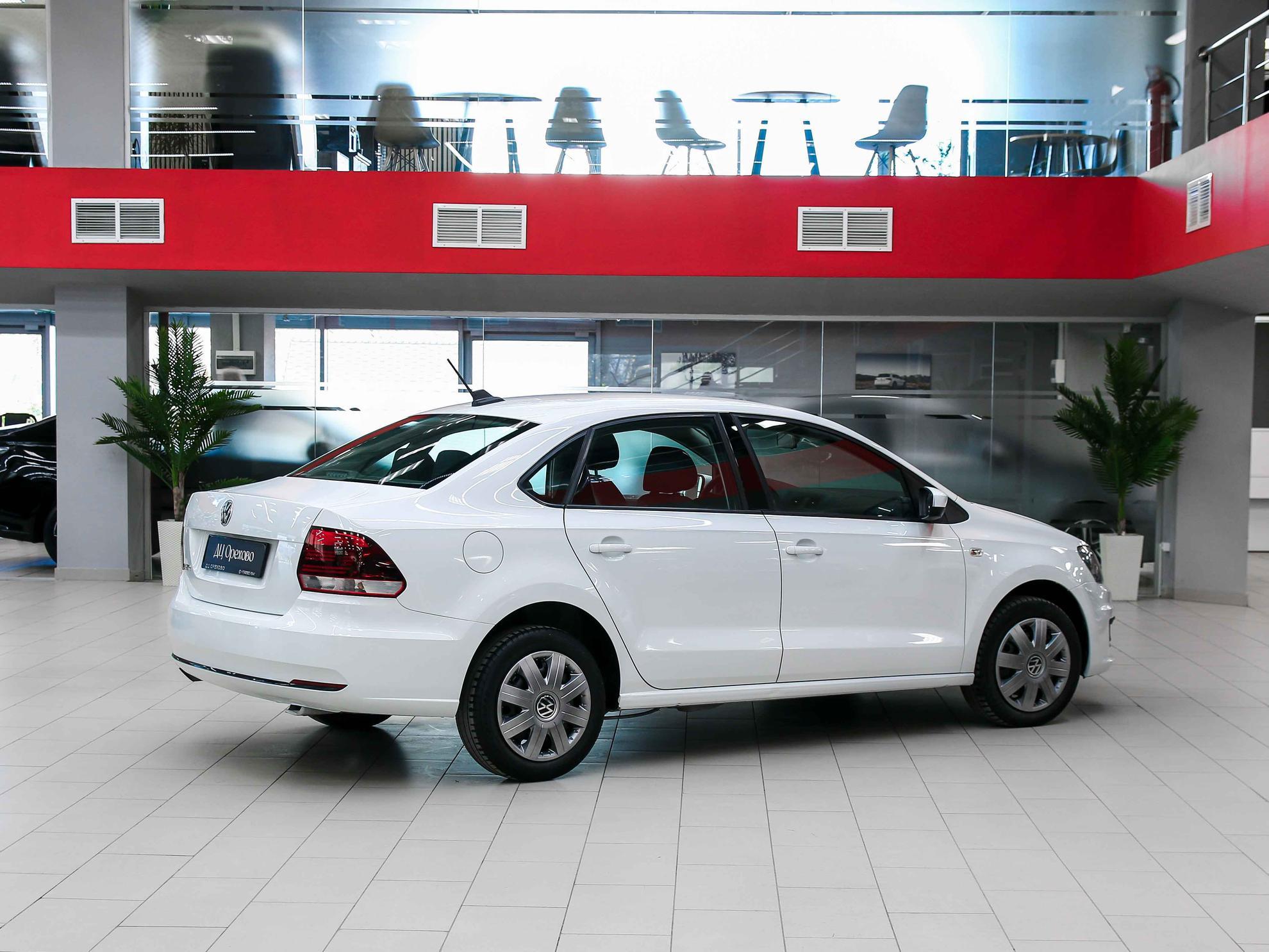 Volkswagen Polo 2019, белый, ДЦ Орехово