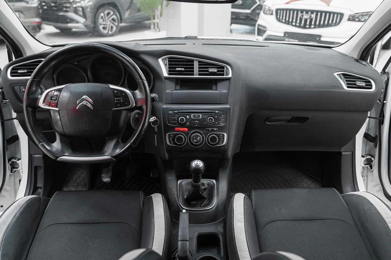 Citroen C4 2012, белый, ДЦ Орехово