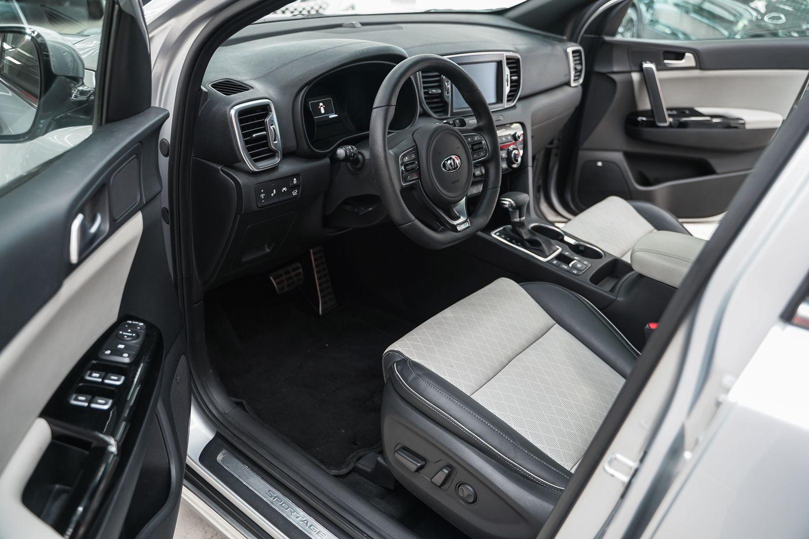 Kia Sportage 2016, серебряный, ДЦ Орехово