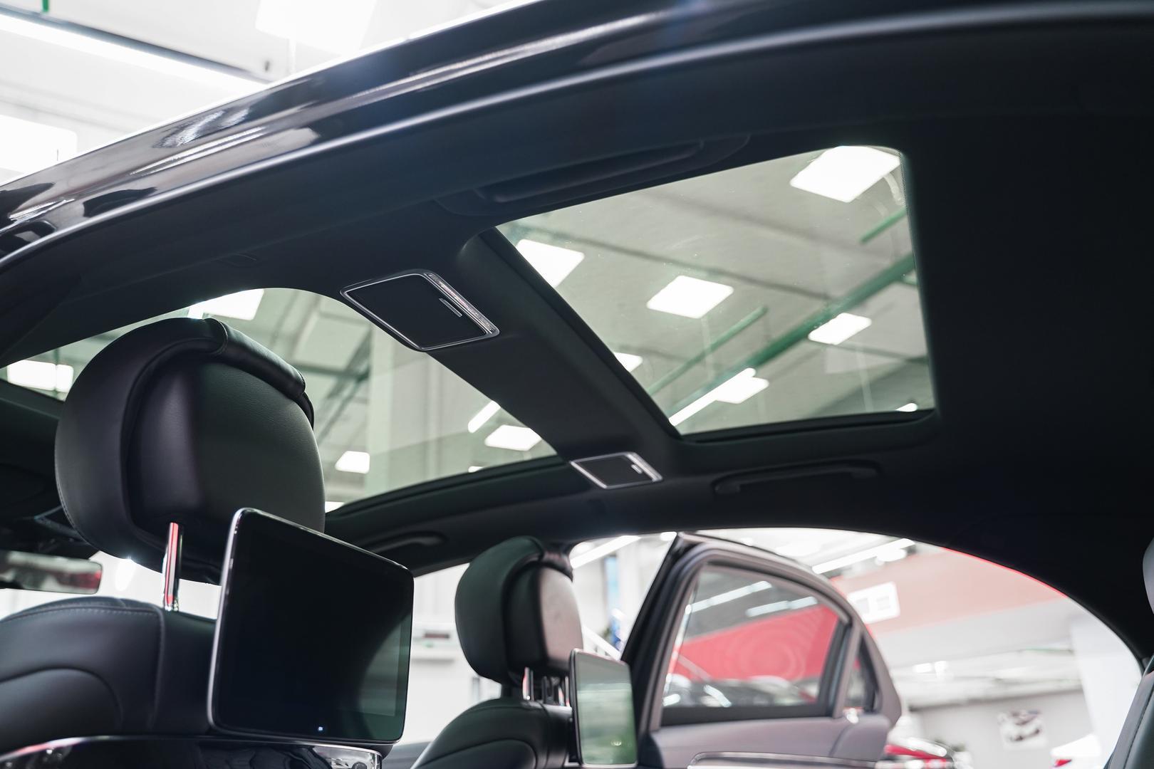 Mercedes-Benz S-Класс 2018, черный, ДЦ Орехово