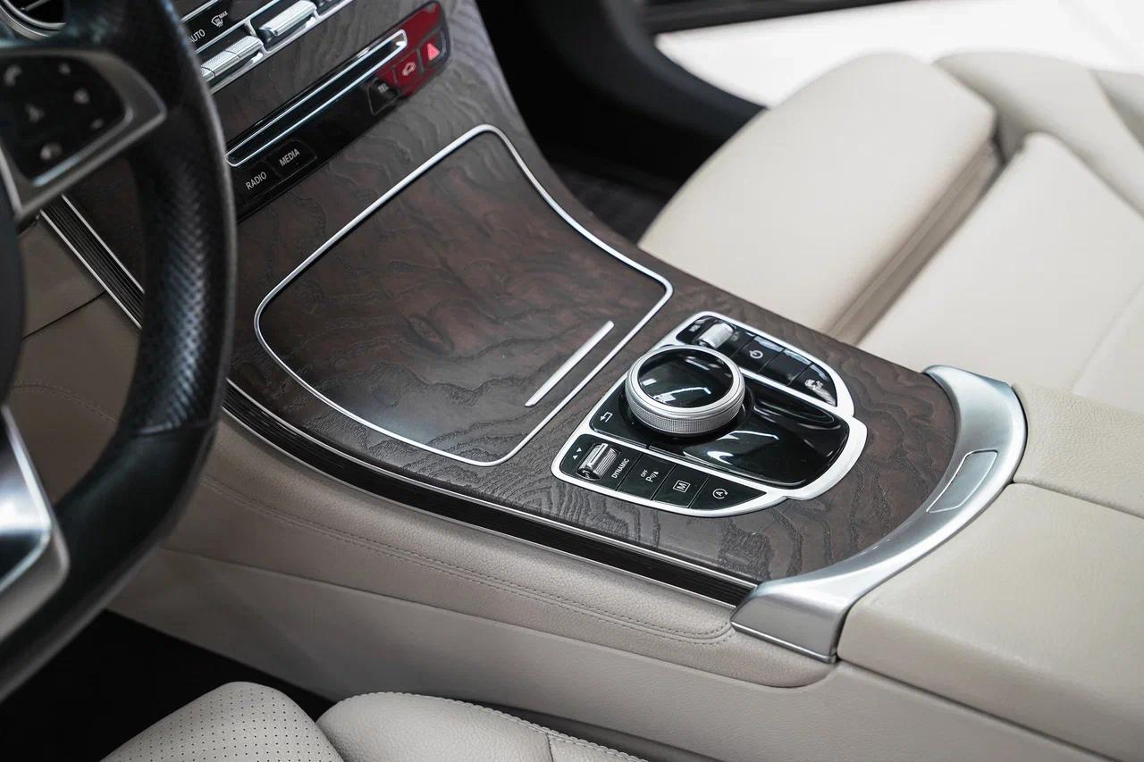 Mercedes-Benz GLC 2016, синий, ДЦ Орехово
