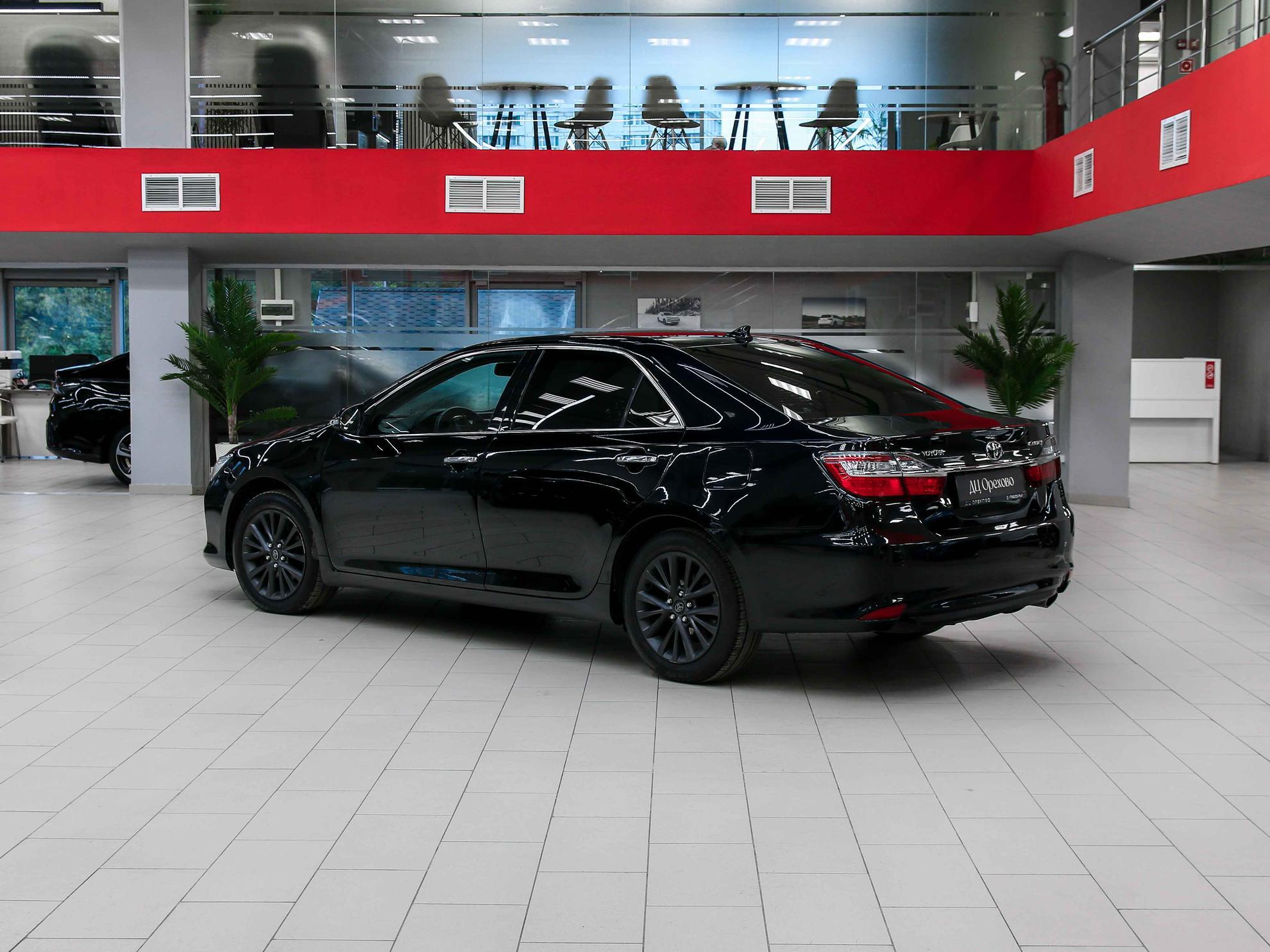 Toyota Camry 2015, черный, ДЦ Орехово