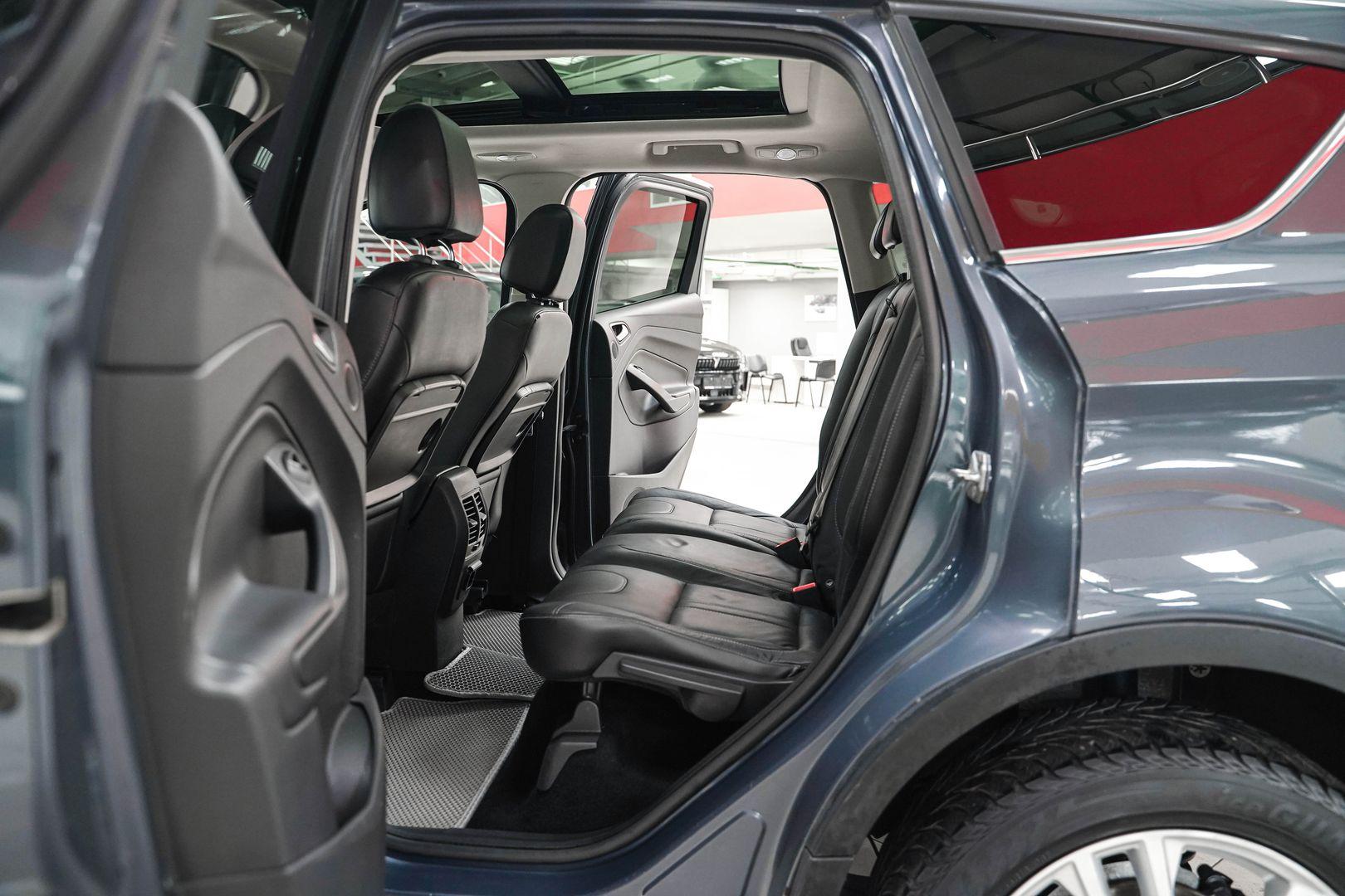 Ford Kuga 2013, серый, ДЦ Орехово
