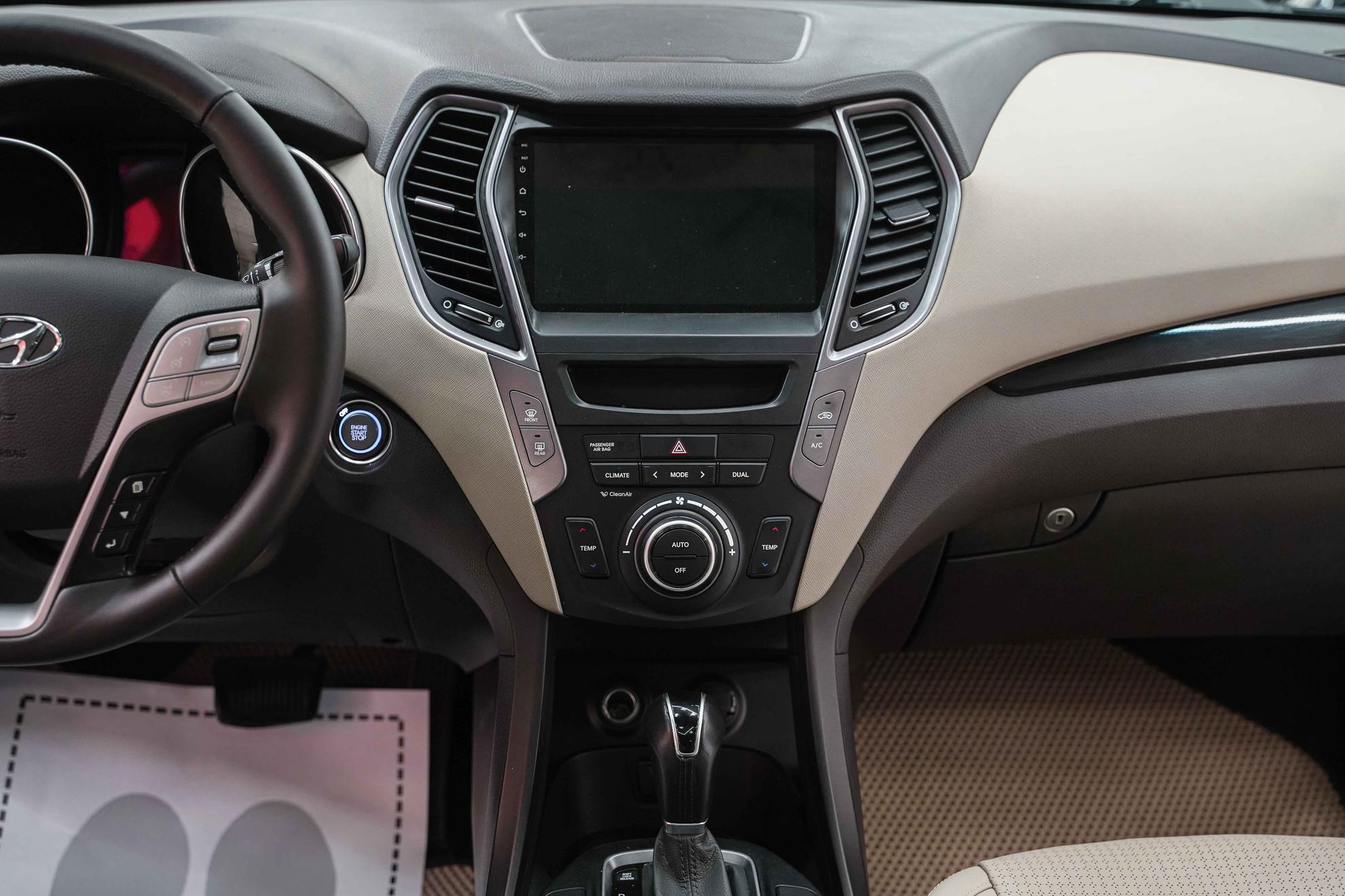 Hyundai Santa Fe 2013, черный, ДЦ Орехово