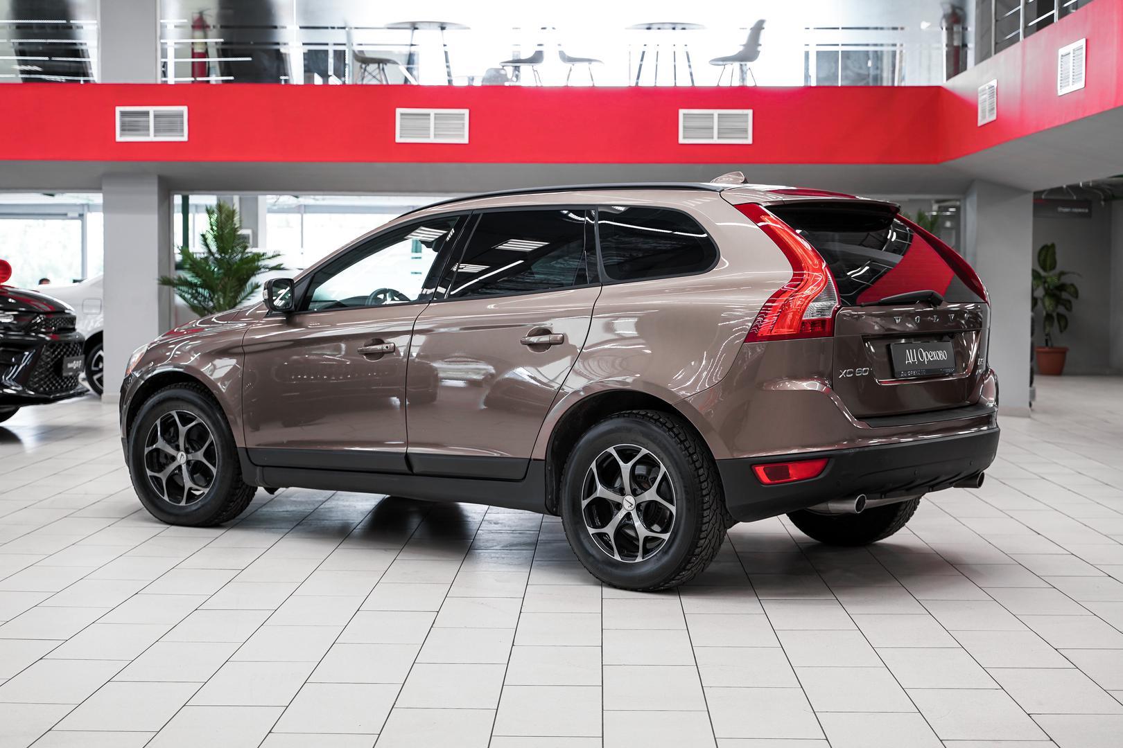 Volvo XC60 2011, коричневый, ДЦ Орехово