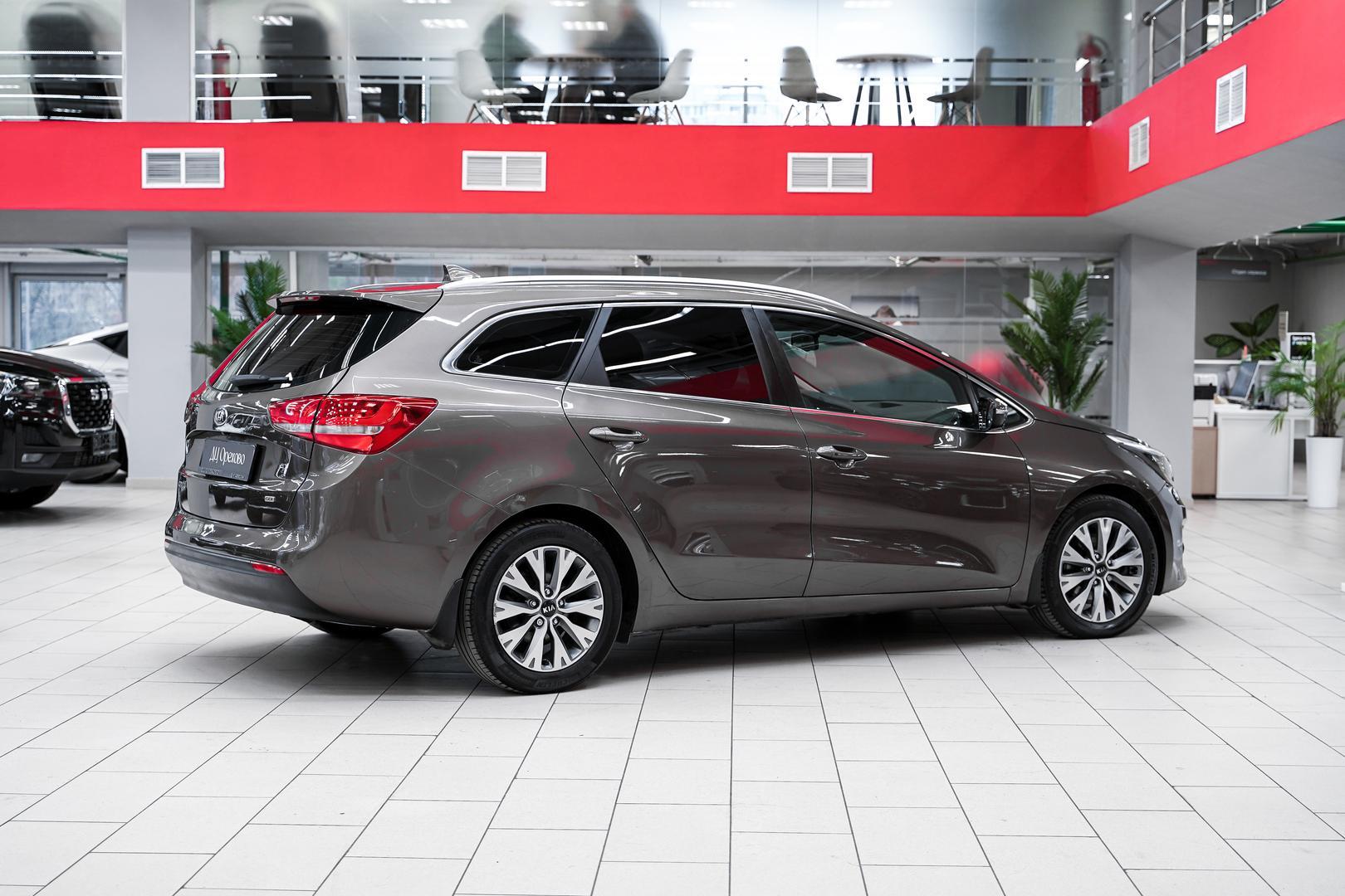 Kia Ceed 2017, коричневый, ДЦ Орехово