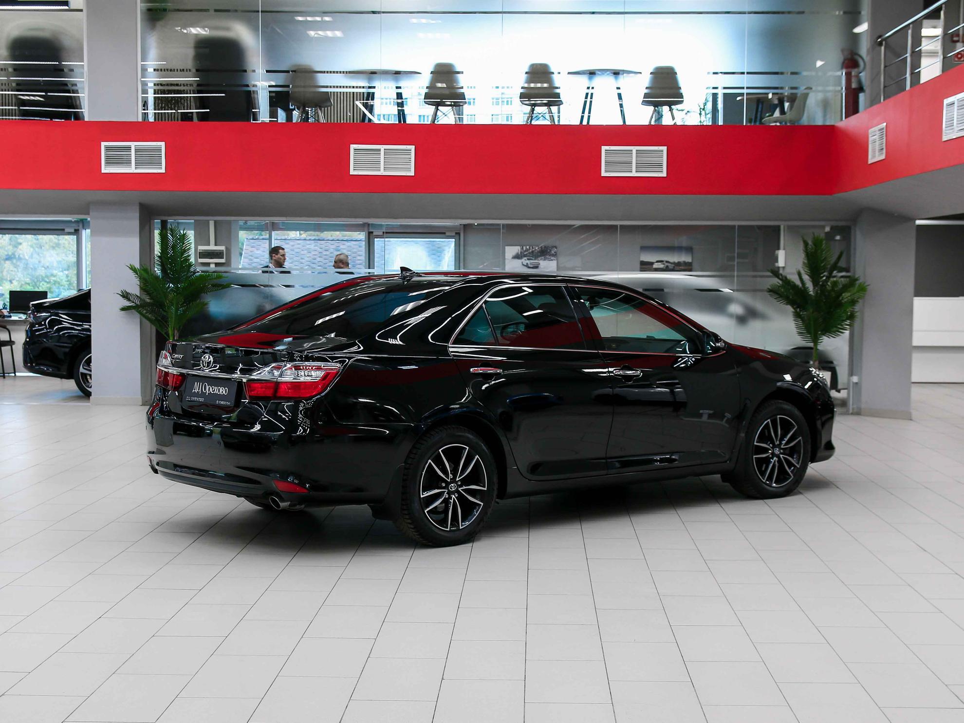 Toyota Camry 2018, черный, ДЦ Орехово