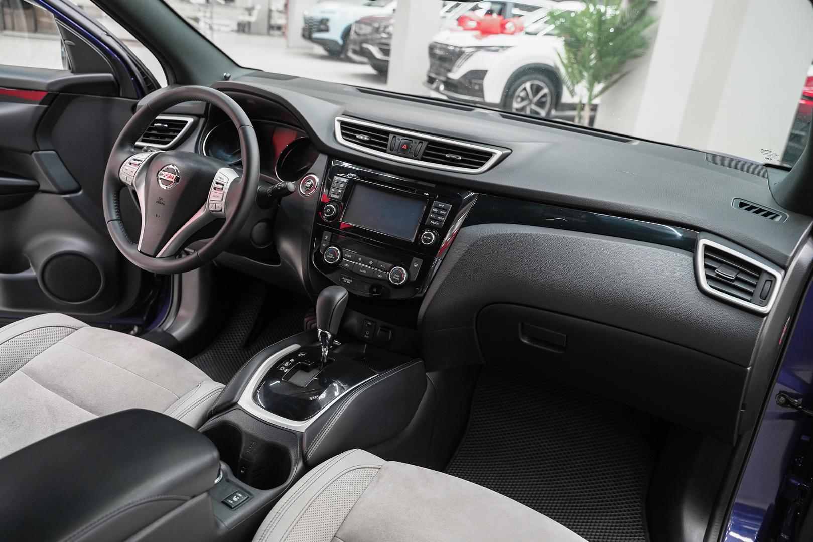 Nissan Qashqai 2016, синий, ДЦ Орехово