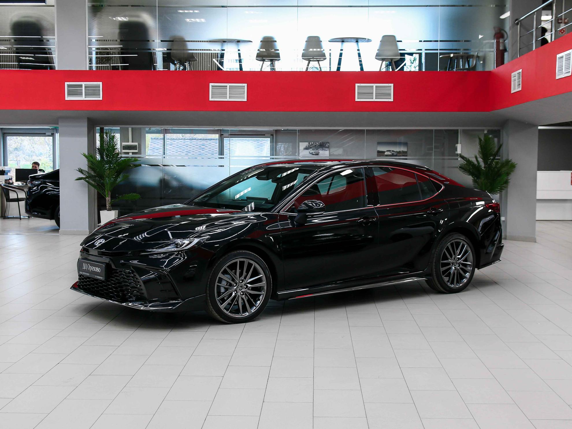 Toyota Camry 2026, черный, ДЦ Орехово