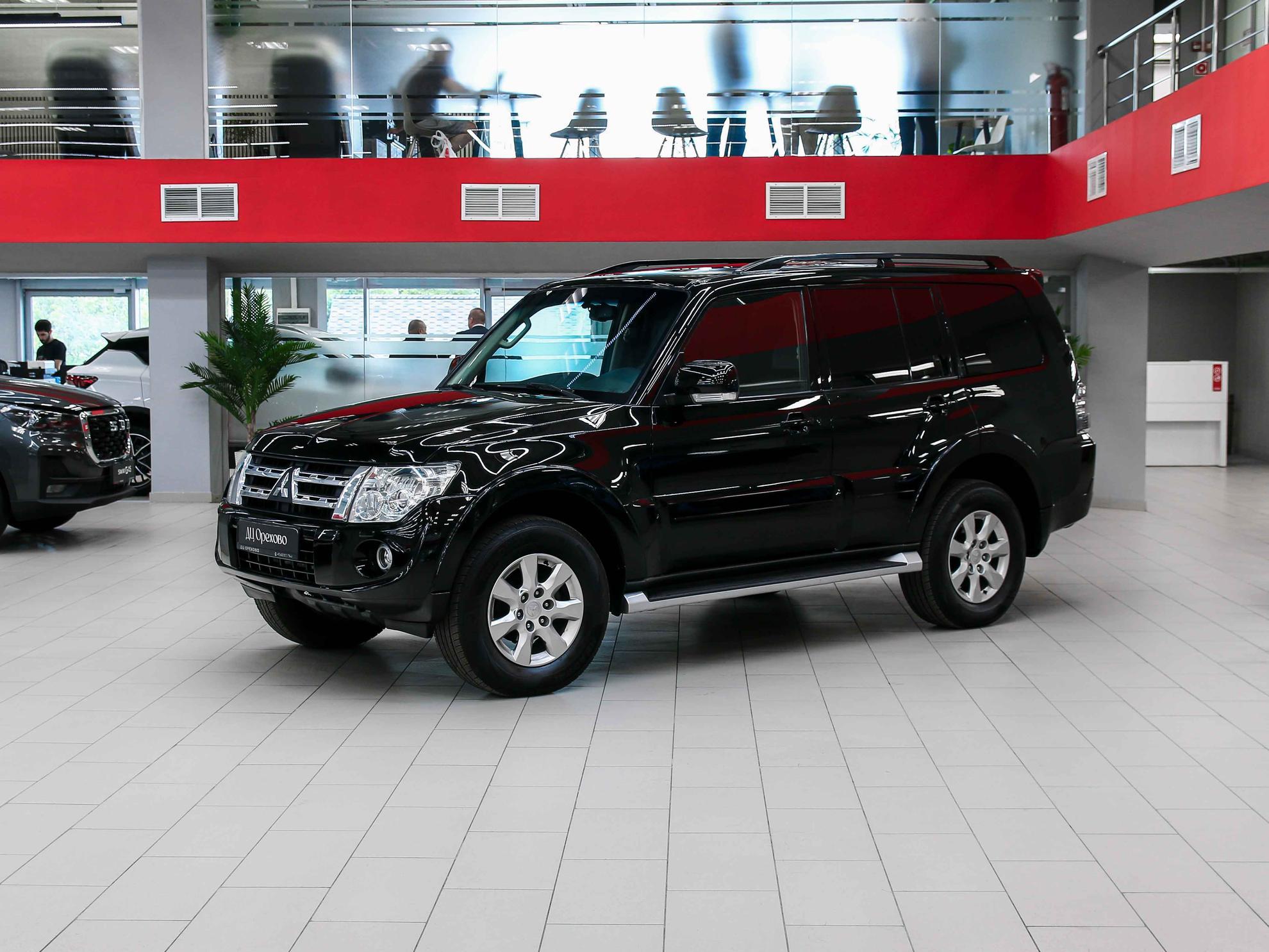Mitsubishi Pajero 2013, черный, ДЦ Орехово