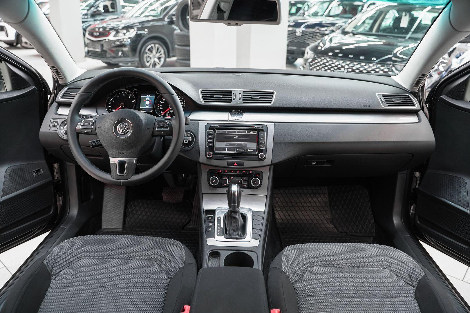 Volkswagen Passat 2011, черный, ДЦ Орехово