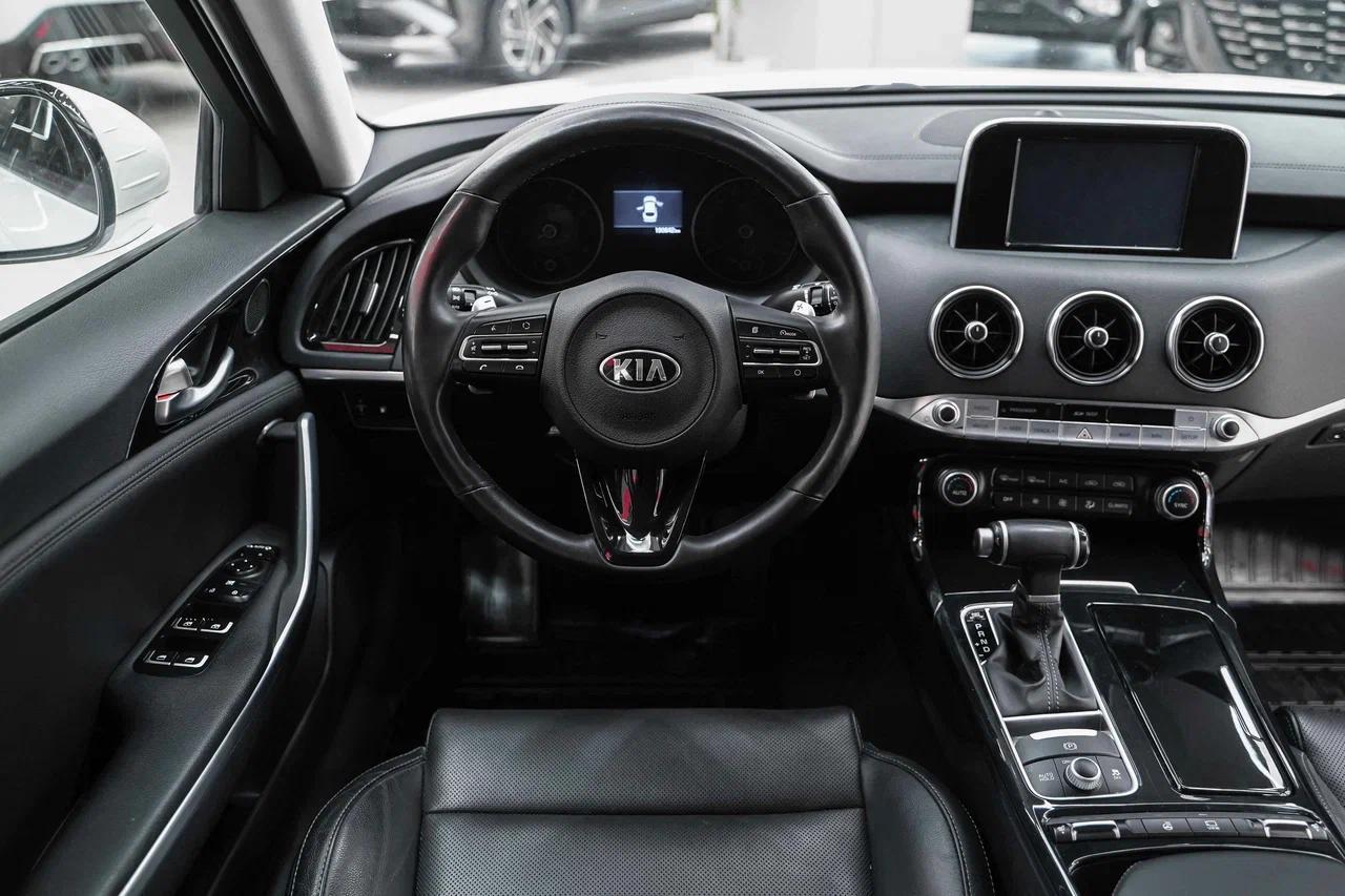 Kia Stinger 2018, белый, ДЦ Орехово