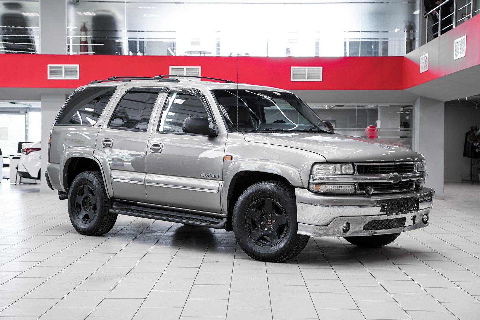 Chevrolet Tahoe 2002, серый, ДЦ Орехово