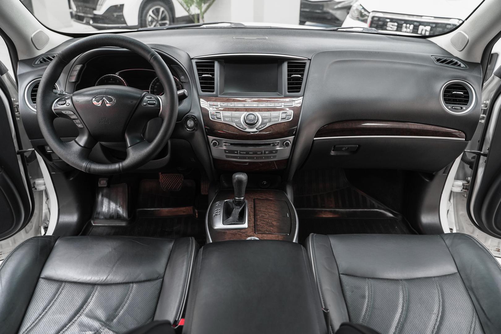 Infiniti JX 2013, белый, ДЦ Орехово