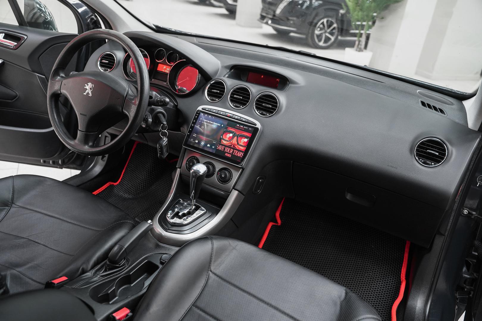 Peugeot 308 2011, серый, ДЦ Орехово