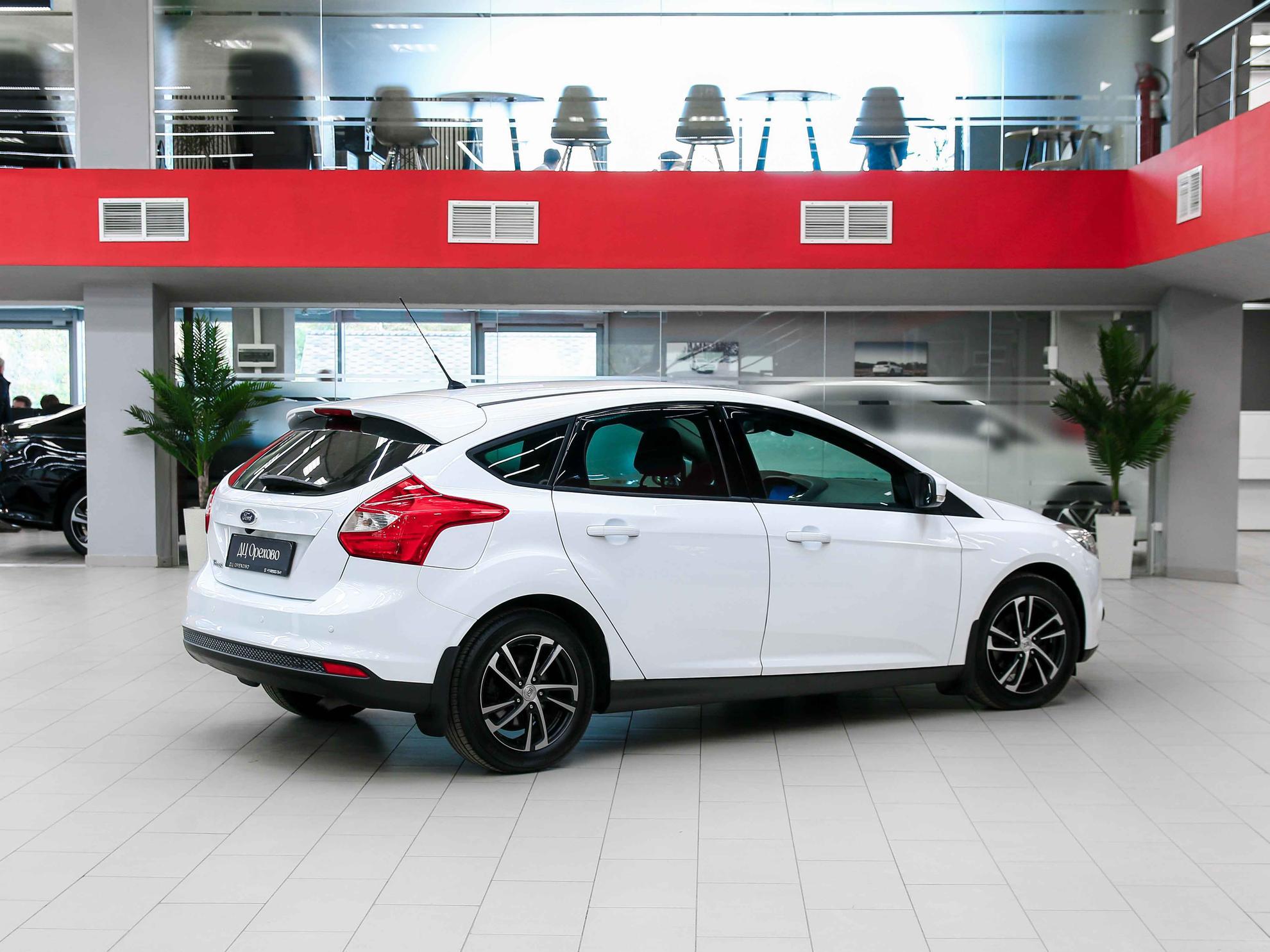 Ford Focus 2013, белый, ДЦ Орехово