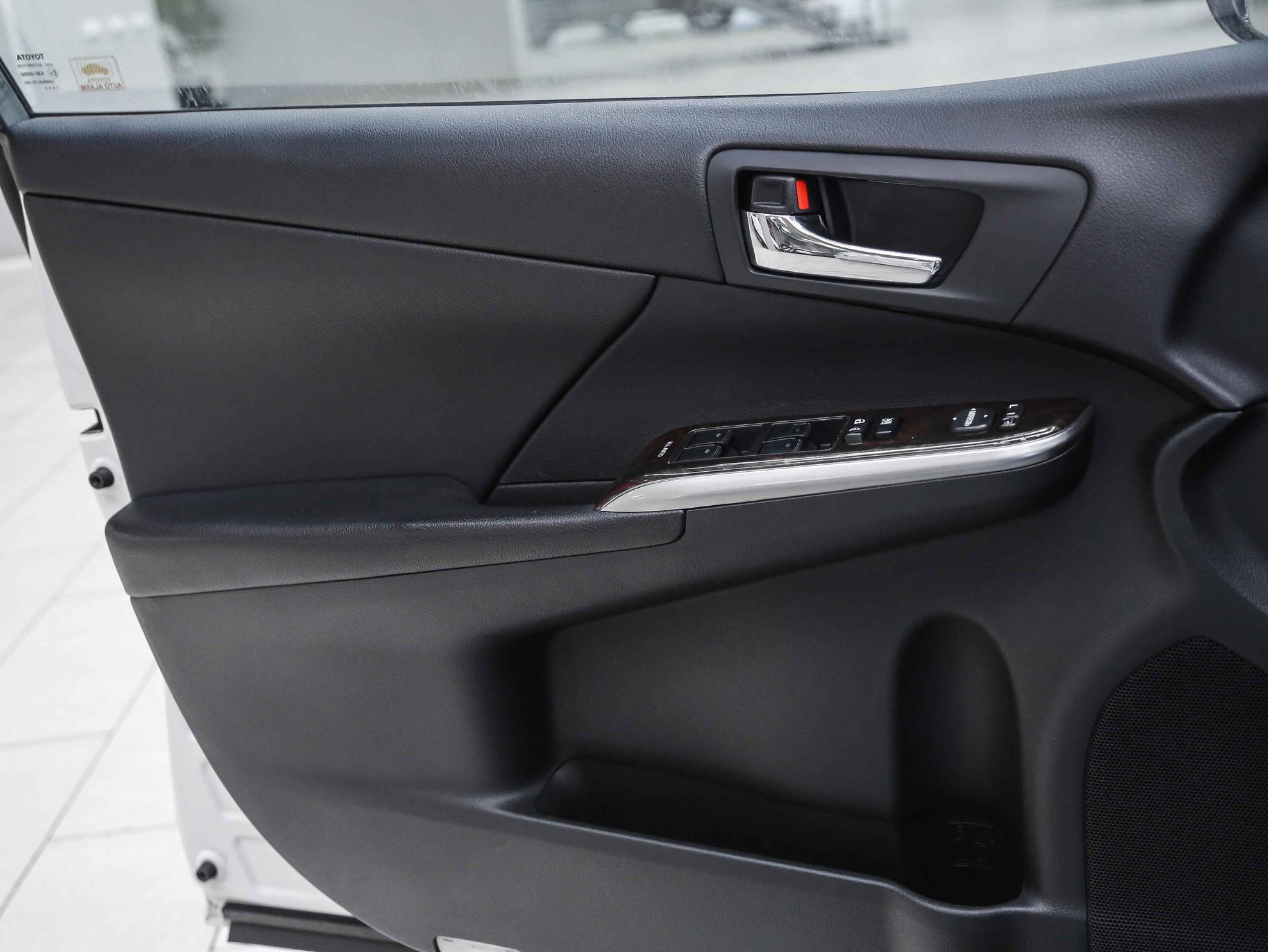 Toyota Camry 2017, белый, ДЦ Орехово
