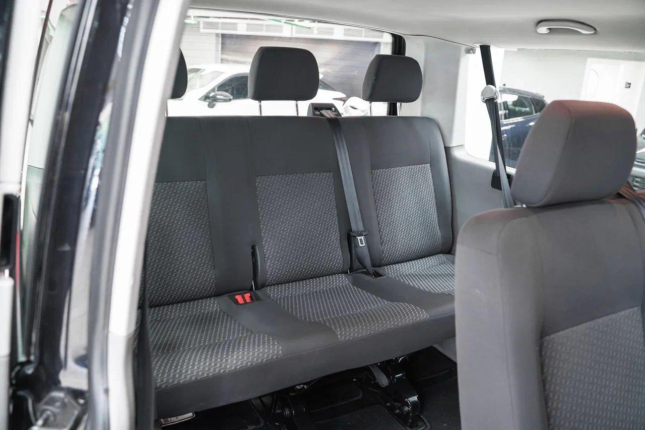 Volkswagen Caravelle 2013, черный, ДЦ Орехово