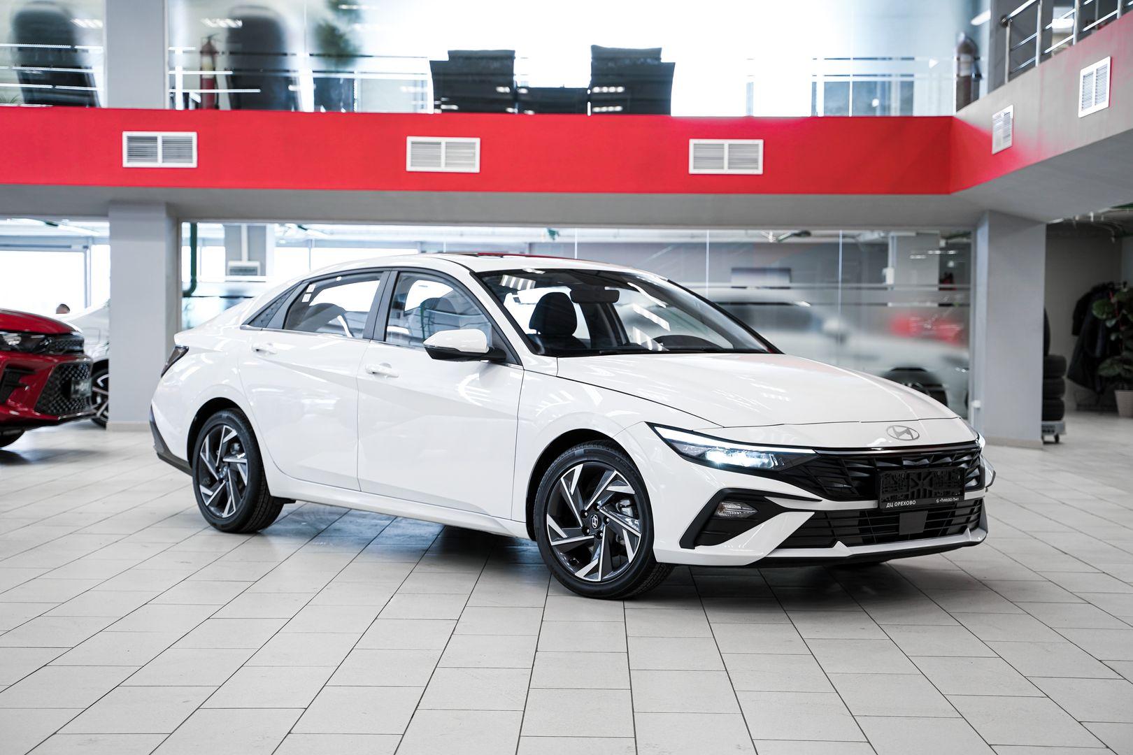 Hyundai Elantra 2024, белый, ДЦ Орехово