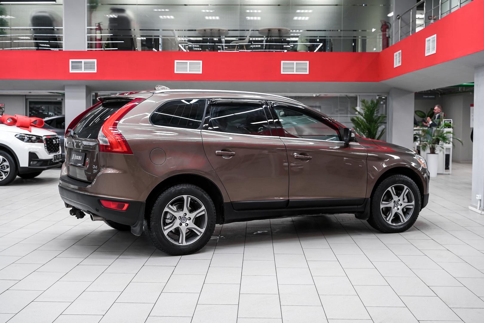 Volvo XC60 2012, коричневый, ДЦ Орехово