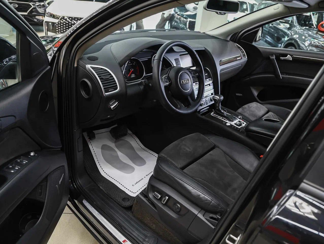 Audi Q7 2012, черный, ДЦ Орехово