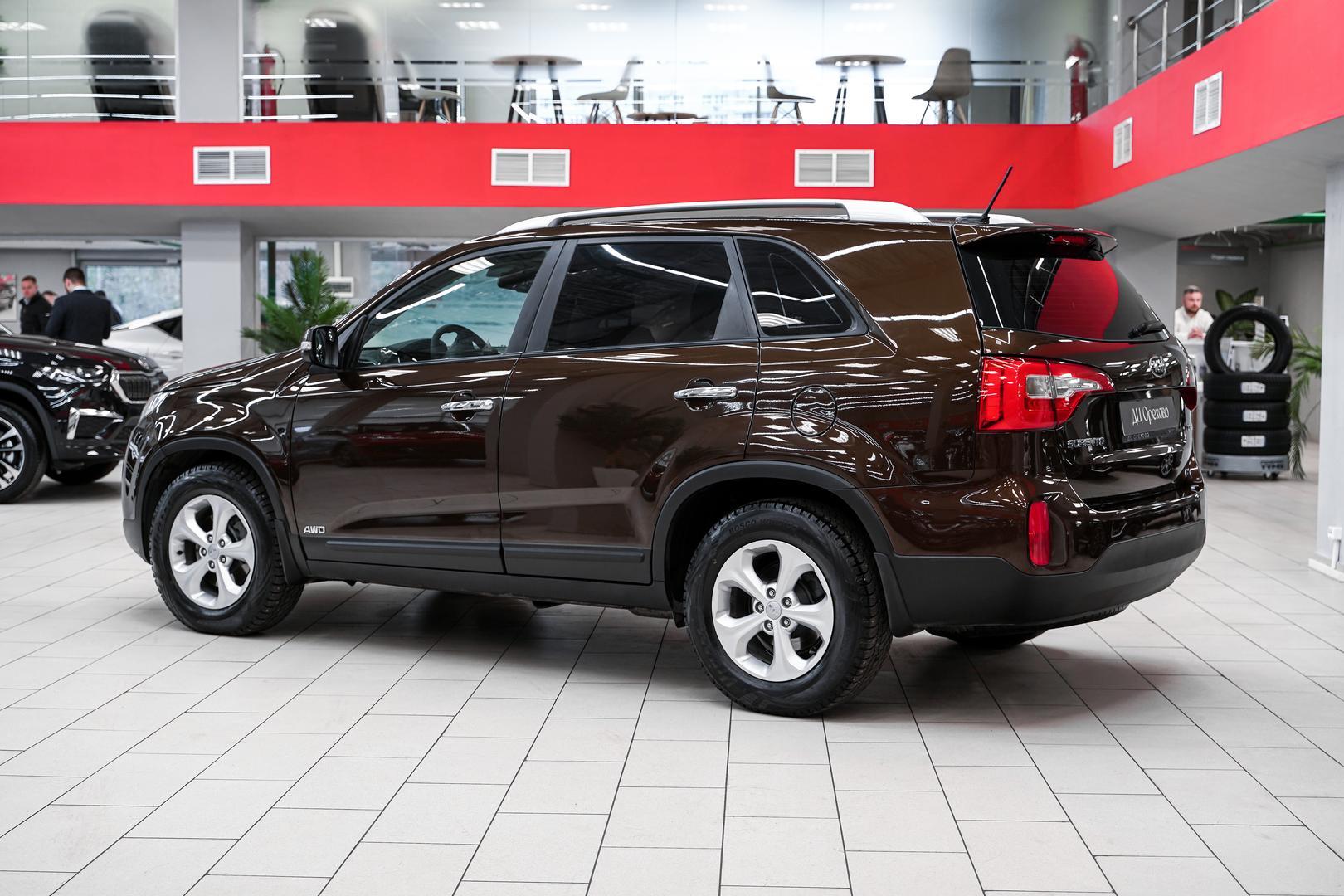Kia Sorento 2015, коричневый, ДЦ Орехово