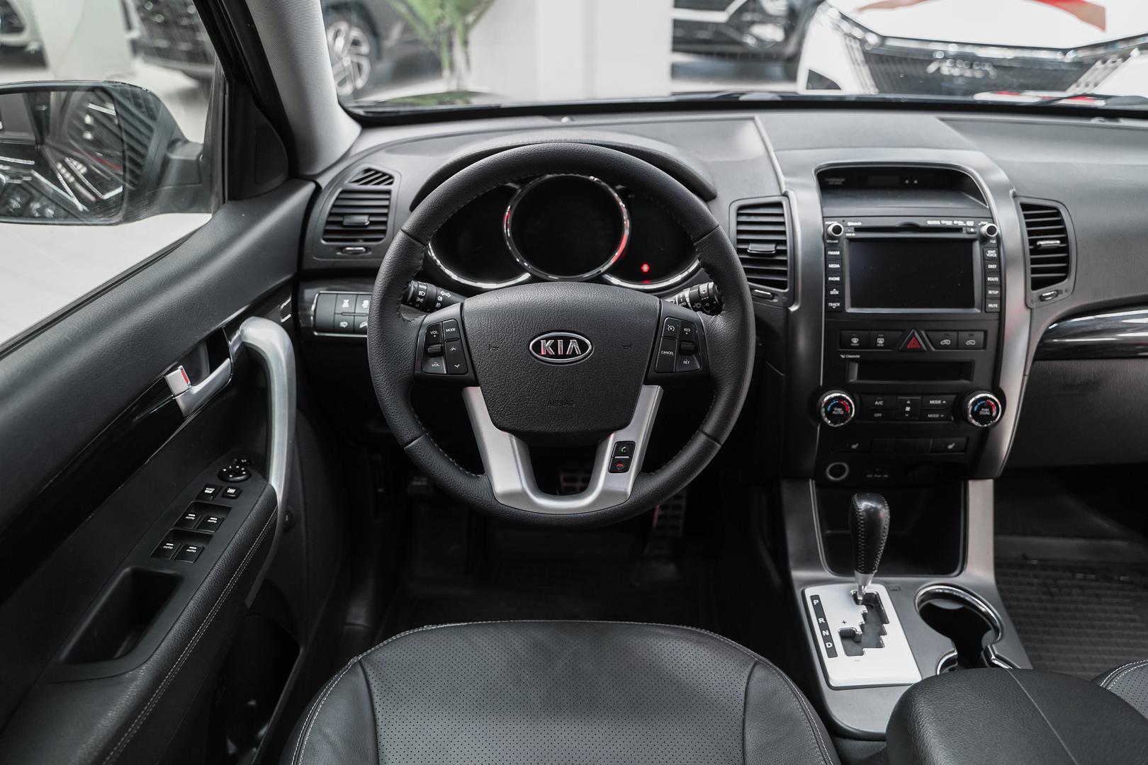 Kia Sorento 2012, черный, ДЦ Орехово