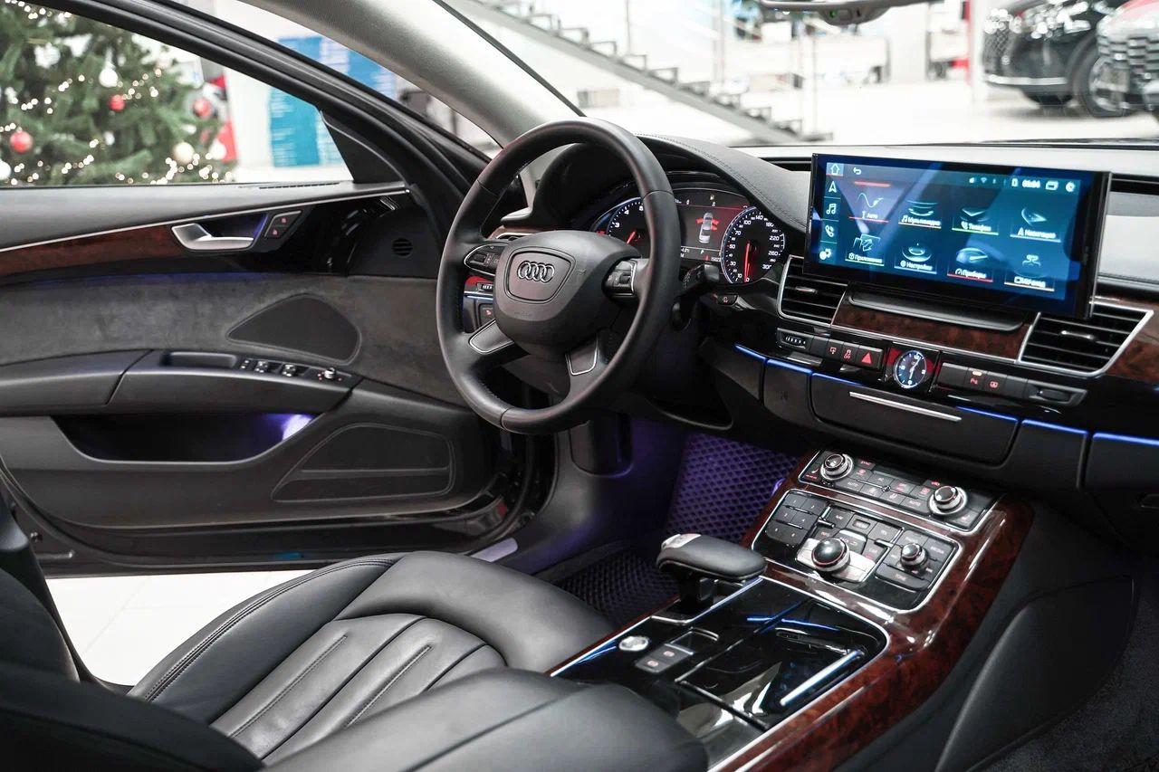 Audi A8 2011, черный, ДЦ Орехово