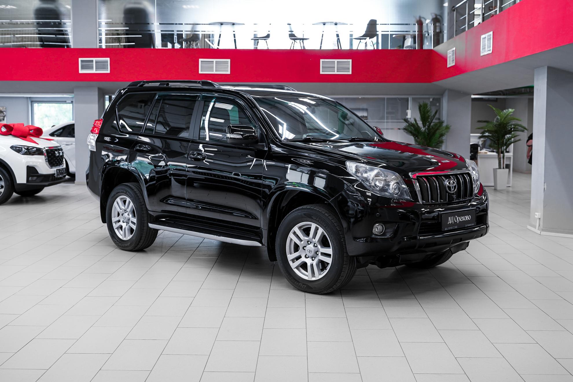 Toyota Land Cruiser Prado 2012, черный, ДЦ Орехово