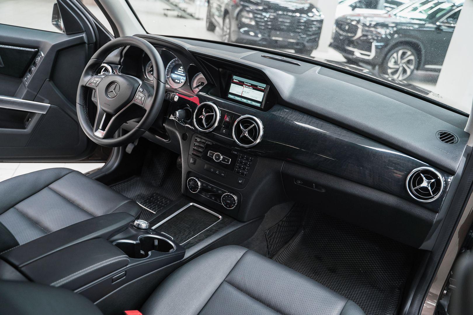 Mercedes-Benz GLK-Класс 2013, коричневый, ДЦ Орехово