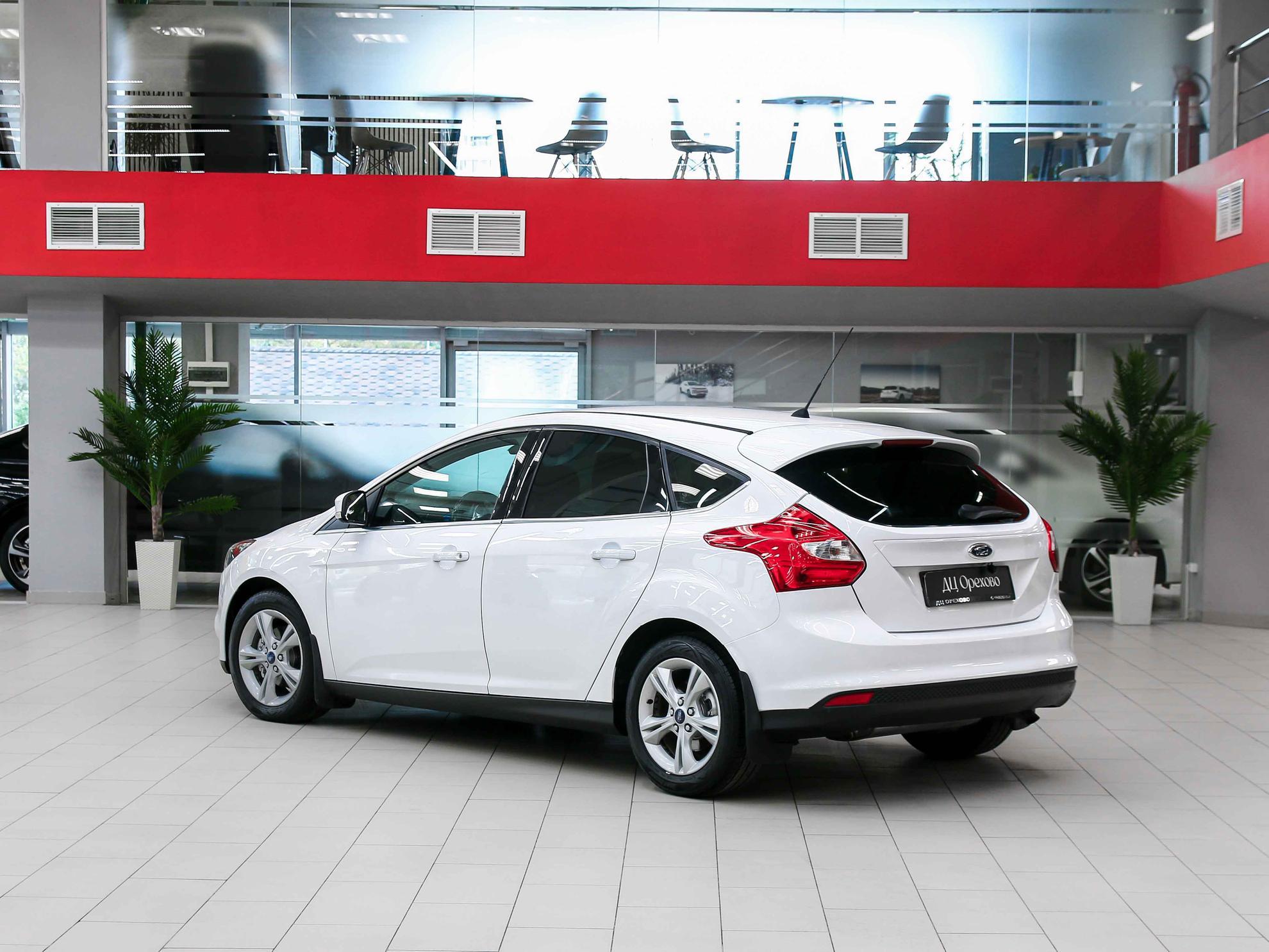 Ford Focus 2013, белый, ДЦ Орехово